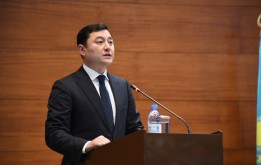 Л.Н. Гумилев атындағы ЕҰУ-де «Алматы» ауданының әкімі Әділбек Сәрсембаевтың халық алдында есеп беру кездесуі өтті