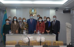 Медицинские аппараты от депутатов столичным медучреждениям