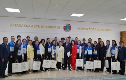 Встреча депутатов маслихата со школьными омбудсменами