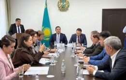 В маслихате города Астаны продолжается работа по подготовке к рассмотрению бюджетных заявок от управлений и акиматов