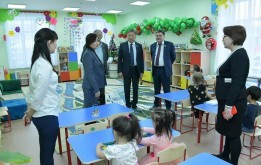 Қазақстан Республикасының Парламент Сенатының депутаты Еділ Мамытбеков және Нұр-Сұлтан қаласы мәслихатының депутаттары қалалық балабақшаға және теннис орталығына барып, I-5 ауданының нөсер канализациясының тазарту құрылыстарын қарап тексерді