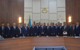 Встреча депутатов маслихатов республики по вопросам совершенствования деятельности местных представительных органов