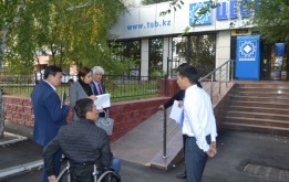 Астанада мүмкіндігі шектеулі тұлғаларға кедергісіз қол жетімділікті қамтамасыз ету бойынша нысандардың қоғамдық-партиялық мониторингі өтті.