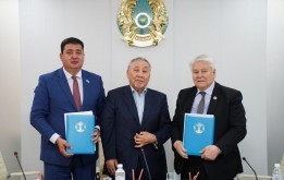 Подписание Меморандума между маслихатом столицы и общественным объединением