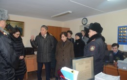 Қаланың учаскелік инспекторлары халықпен қалай жұмыс істейді