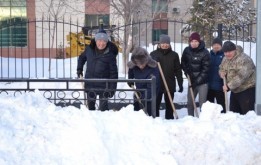 Қалалық мәслихаты депутаттары шетте қалмай, «Біз біргеміз» атты акцияға белсене қатысты