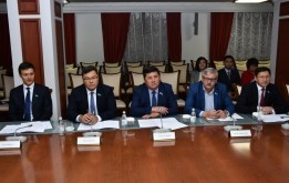 Шетелдік делегациямен кездесу