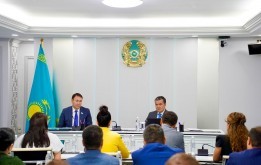Состоялась рабочая встреча  депутатского корпуса с акимом города Астаны