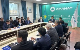 Мемлекет басшысының бастамасымен қолға алынған « Жұмысшы кәсіптер» жылындағы партия филиалдары мен  мәслихаттардағы депутаттарының қызметі талқыланды