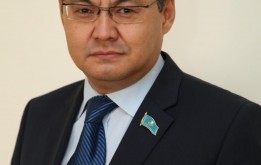 Куришбаев Ахылбек - ректор Казахского агротехнического университета им. С. Сейфуллина, доктор сельскохозяйственных наук, член-кор НАН РК, профессор