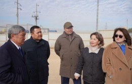 Депутаты из регионов и столицы посетили объекты сортировки и переработки отходов в Астане