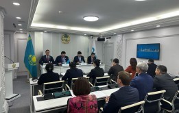 Астана қаласы мәслихатында «AMANAT»  партиясы фракциясының кезекті отырысы өтті