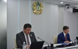 Внеочередная сессия по вопросампри своения наименований улицам столицы