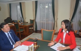 В столичном маслихате проходит еженедельный прием граждан