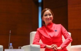 Мәслихат депутаты Халықаралық қыздар күнімен құттықтады