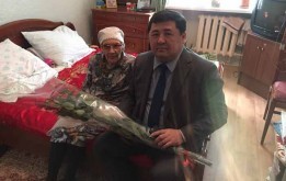 Астана қалалық мәслихатының хатшысы Жанат Нурпиисов соғыс ардагерлерін келе жатқан Ұлы жеңіс күнімен құттықтады.