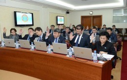 Астаналық мәслихатта семинар-жиналыс өткізіліп, мұнда алтыншы шақырылымның қайта сайланған депутаттарына олардың құқықтары, міндеттері және жұмыс сипаттары түсіндірілді