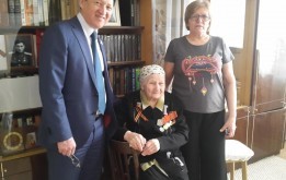 Ардагерлермен ұмытылмас кездесулер