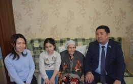 Дань уважения героям Победы