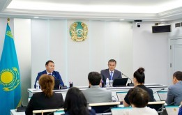Астана қаласы мәслихатының кезектен тыс сессиясында кадрлық және ұйымдастыру мәселелері қаралды