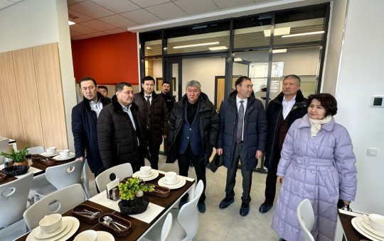 Астана қаласы мәслихатының депутаттары қаланың әлеуметтік нысандарында көшпелі кеңес өткізді