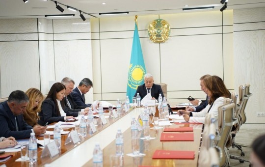 Астананың коммуналдық меншігіне берілмеген проблемалық инвестициялық жобалар мен объектілер бойынша дөңгелек үстел