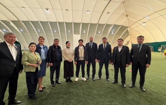 Мәслихат депутаттары елорданың спорт нысандарын аралады