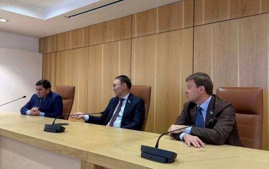 Астана қаласы мәслихатының депутаттары «АстанаГенплан» ЖШС базасында қаланың қоғамдық кеңістіктерін дамыту мәселесі бойынша жұмыс кеңесін өткізді