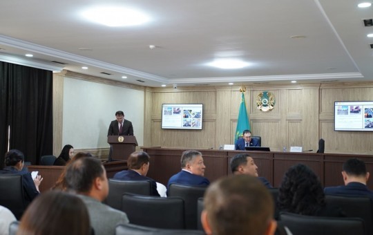 Депутаттар аудан әкімдерінің есептерін тыңдауды бастады