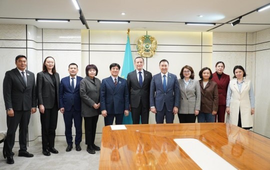 Столичный маслихат и Maqsut Narikbayev University начинают сотрудничество в сфере исследований