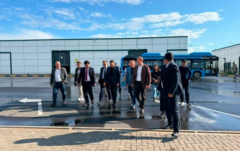 Депутаты столичного маслихата провели выездное совещание на базе АО «Автобусный парк №1»