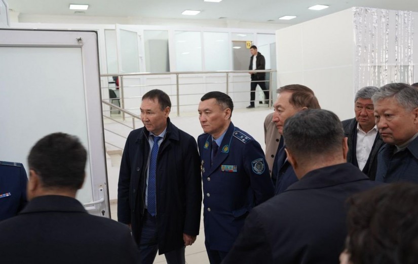 Депутаты маслихата Астаны посетили Управление административной полиции ДП столицы