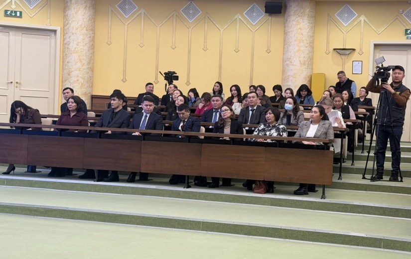 Еліміздің даму бағыттарын талқылауға арналған «Жаңа Конституция — болашаққа бағдар» атты дөңгелек үстел өтті