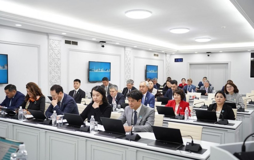 Внеочередная сессия по актуальным вопросам развития городской инфраструктуры