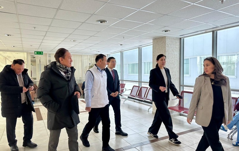 Компанияның «Mabetex Group» ұжымымен, сондай-ақ «Астана әлеуметтік технологиялар» қоғамдық бірлестігінің қызметкерлерімен кездесу өткізді