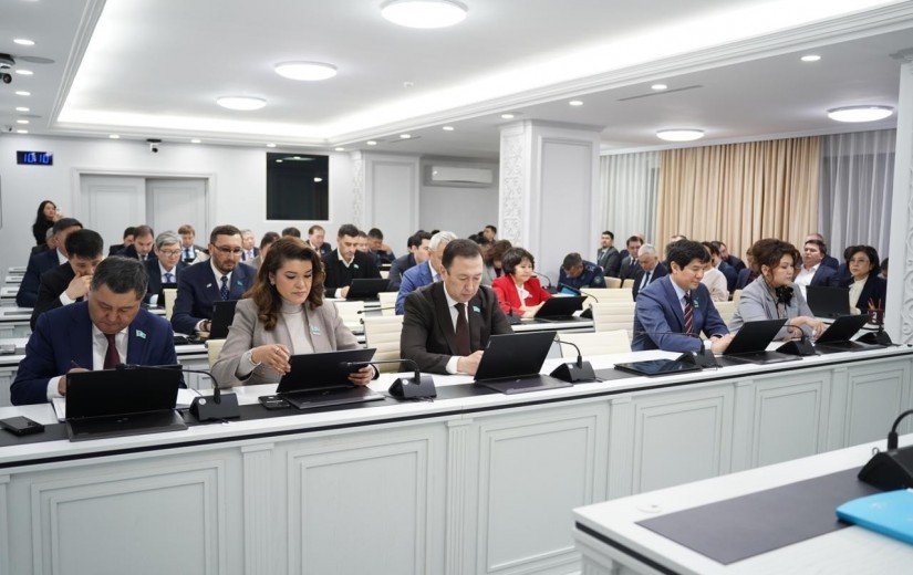 Внеочередная сессия по вопросам уточнения бюджета  на 2026-2028 годы