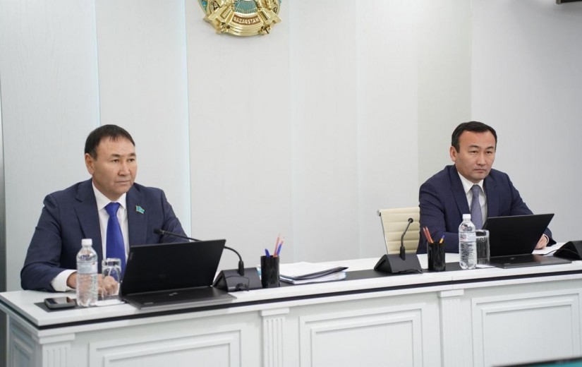 Внеочередная сессия по актуальным вопросам развития городской инфраструктуры