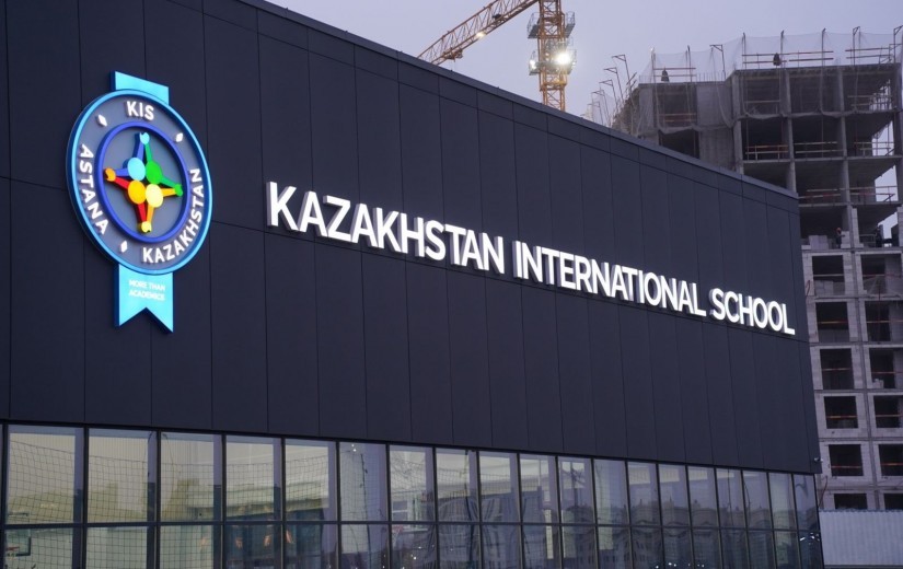 Астана қалалық мәслихатының депутаттары білім және спорт салаларында іске асырылған бірқатар нысандарға шығу жиынын өткізді