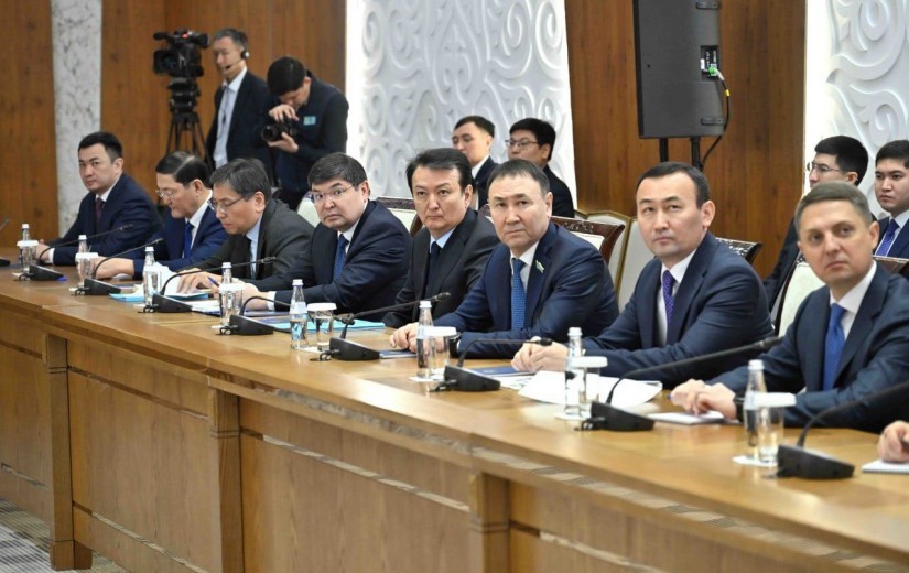 Мемлекет басшысы елорданы кешенді дамыту мәселелері бойынша Астана қаласы әкімдігінде кеңейтілген кеңес өткізді