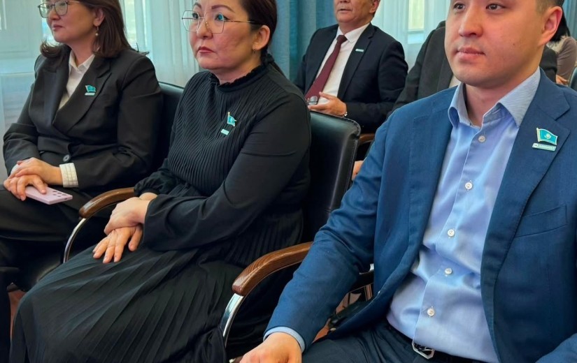 В столичном филиале партии состоялось очередное заседание депутатской фракции партии «AMANAT»