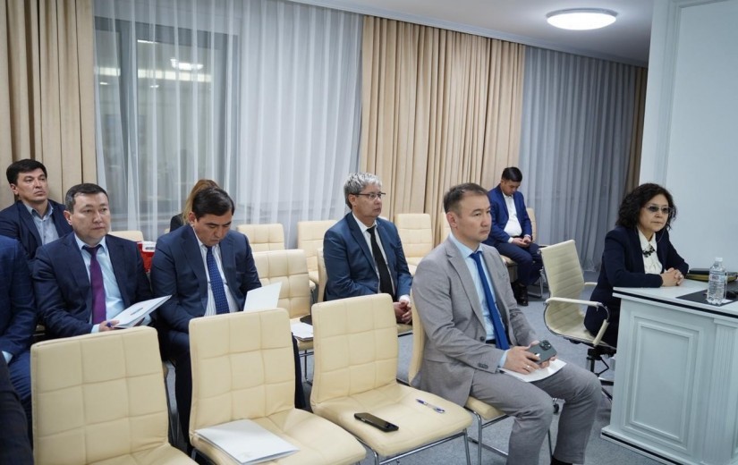 Заседание комиссии: вопросы озеленения   и учёта зелёных насаждений столицы