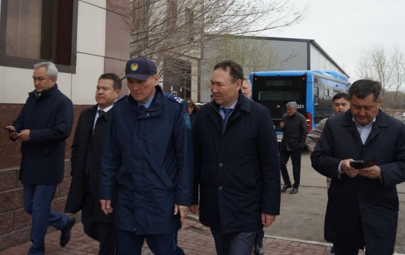 Депутаты маслихата Астаны посетили Управление административной полиции ДП столицы