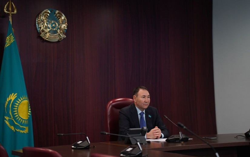 Мәслихаттармен өзара іс-қимыл жөніндегі кеңестің отырысы онлайн форматта өтті