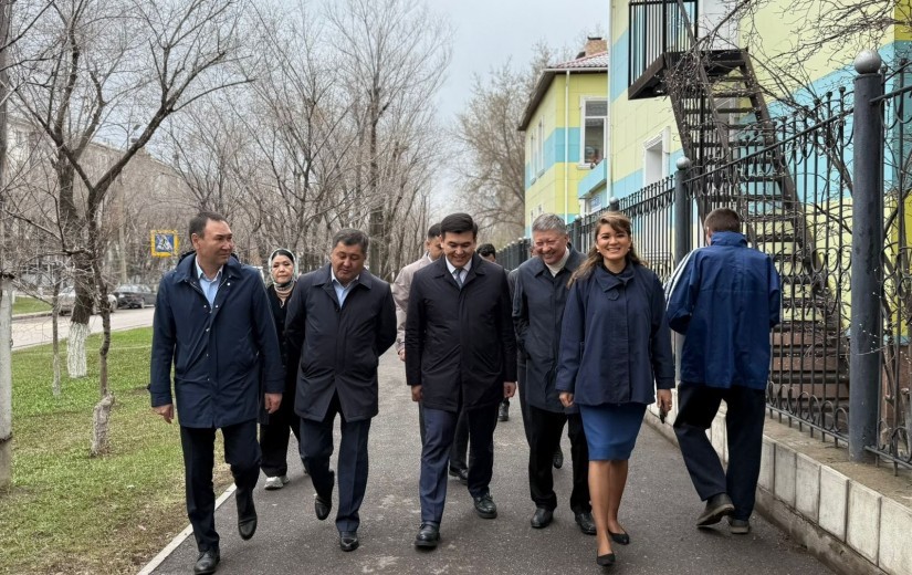Депутаты столичного маслихата посетили объекты образования