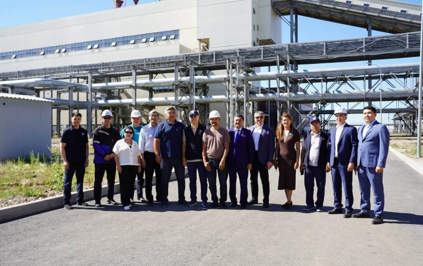 Депутаттар жылыту маусымына дайындалып жатқан нысандардың жұмысымен танысты