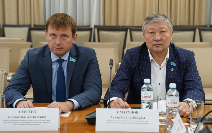 Астана мәслихатында балалардың құқықтарын қорғау саласындағы ведомствоаралық өзара іс-қимылдың жаңа тәсілдері талқыланды
