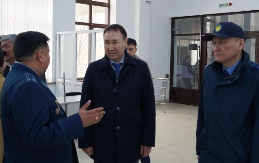 Депутаты маслихата Астаны посетили Управление административной полиции ДП столицы