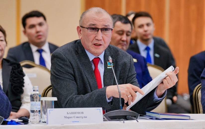 Астана қаласының әкімі Жеңіс Қасымбектің қатысуымен М.Нарықбаев атындағы Университетте өткен жаңа Конституция жобасын сараптамалық талқылау өтті