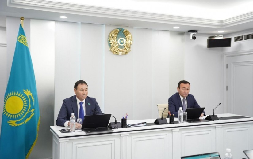 Внеочередная сессия по актуальным вопросам развития городской инфраструктуры