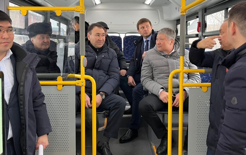 Кезекті сессияға дайындық аясында «Алматы» ауданындағы «Оңтүстік-Шығыс» тұрғын алабында орналасқан бірқатар нысандарды мәслихат депутаттары аралады